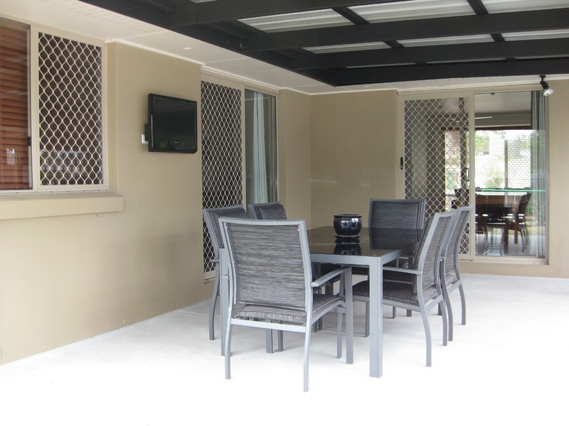 112 Equestrian Drive, Yamanto QLD 4305