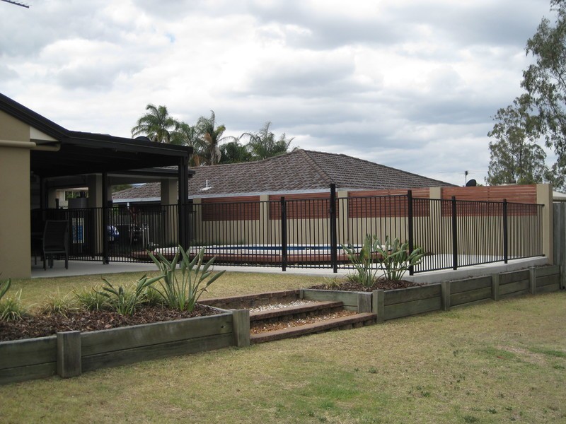 112 Equestrian Drive, Yamanto QLD 4305