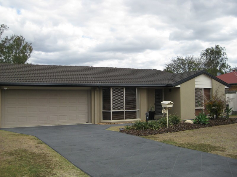 112 Equestrian Drive, Yamanto QLD 4305