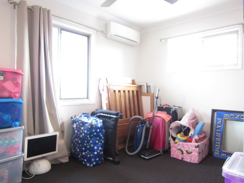 25 Burgess Street, Raceview QLD 4305