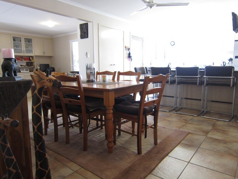 44 Adelong Avenue, Thagoona QLD 4306