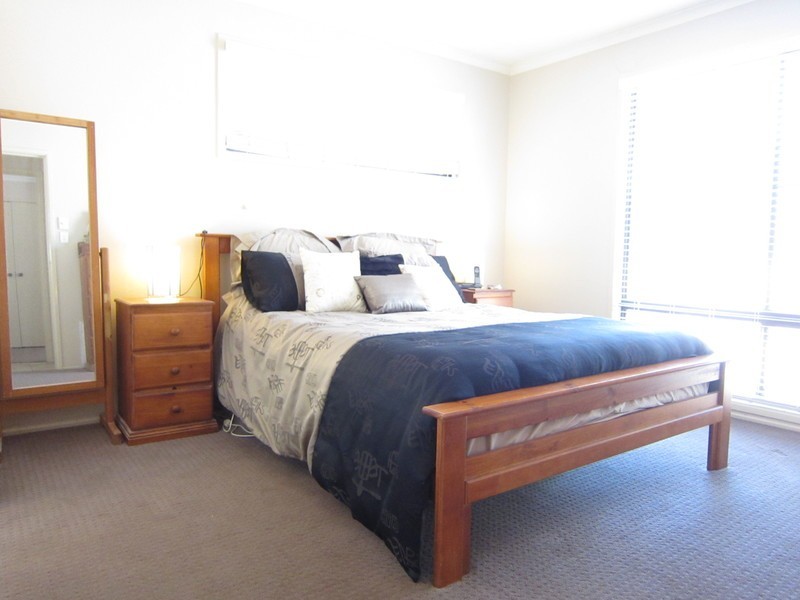44 Adelong Avenue, Thagoona QLD 4306