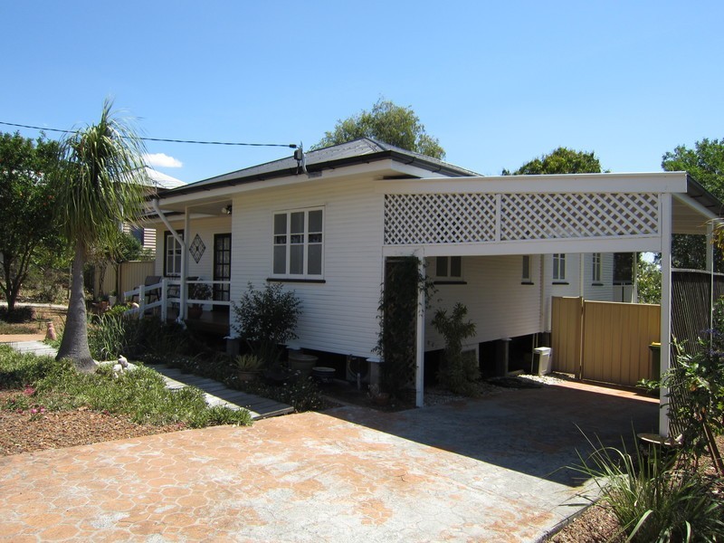 40 Mining Street, Bundamba QLD 4304