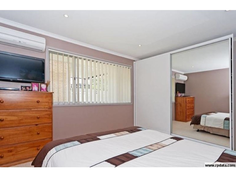 8 Deidre Ann Street, Raceview QLD 4305