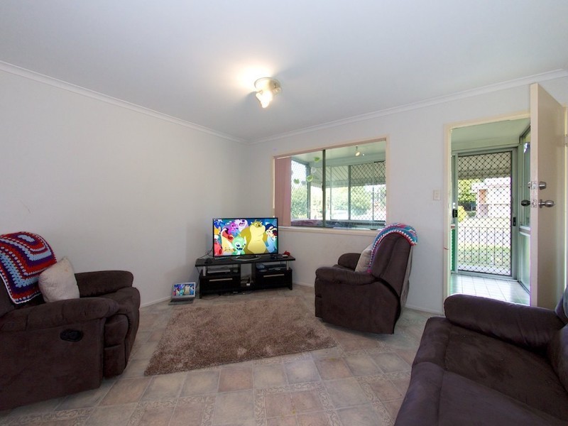12 Mary Street, Flinders View QLD 4305