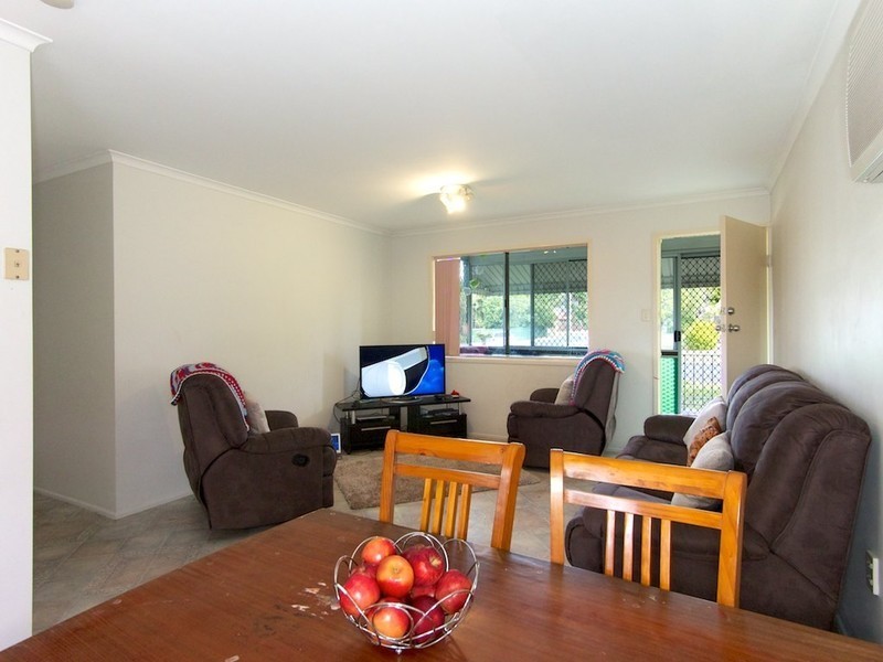 12 Mary Street, Flinders View QLD 4305