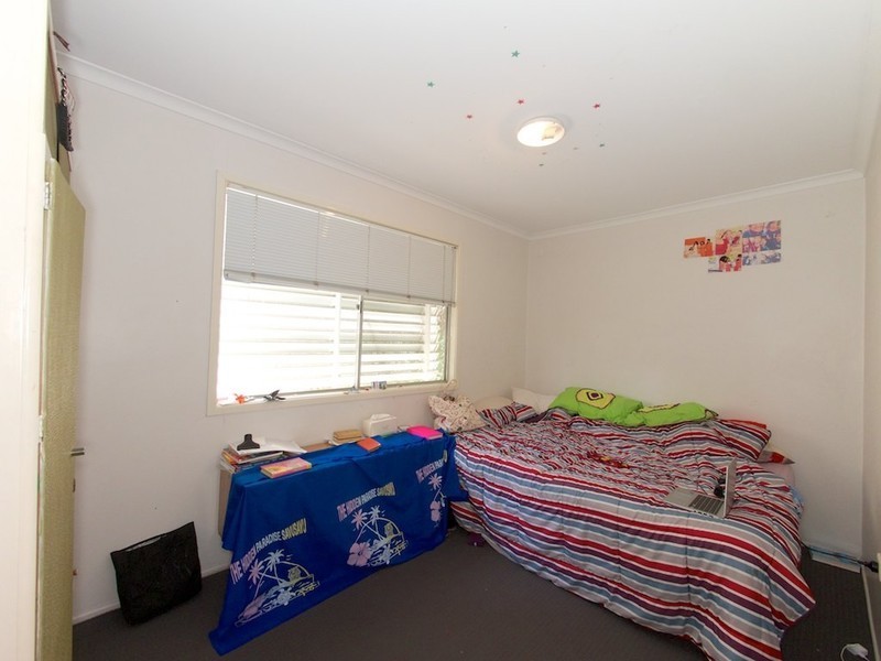 12 Mary Street, Flinders View QLD 4305