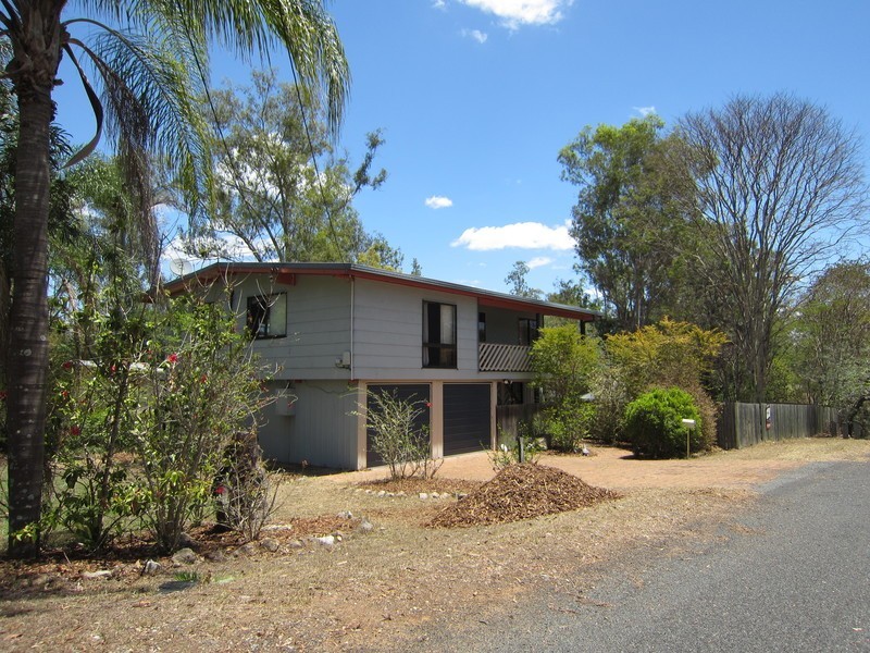 8 Carl Lane, North Ipswich QLD 4305