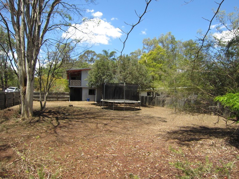 8 Carl Lane, North Ipswich QLD 4305