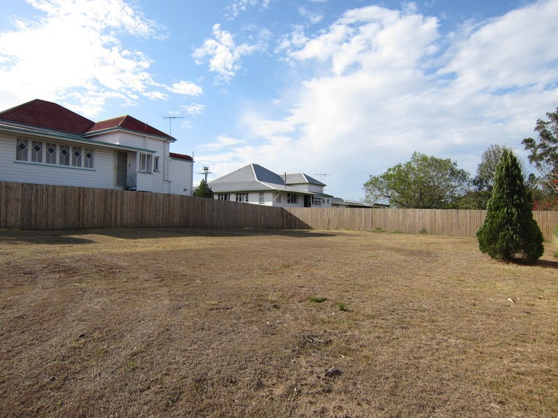 2A Hume Street, Woodend QLD 4305