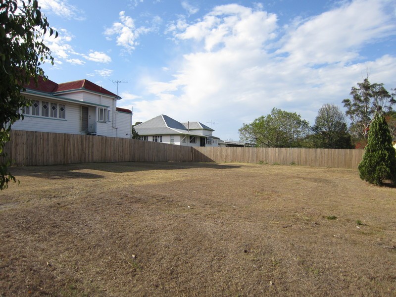 2A Hume Street, Woodend QLD 4305