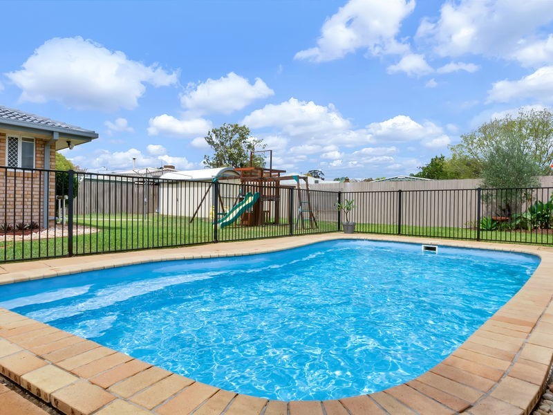 4 Le Prix Court, Yamanto QLD 4305
