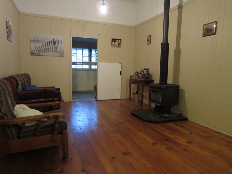 11 King Street, Dinmore QLD 4303