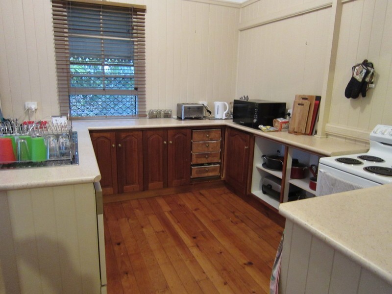 11 King Street, Dinmore QLD 4303