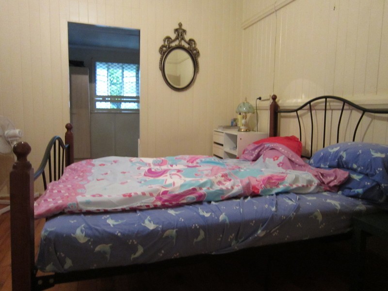 11 King Street, Dinmore QLD 4303
