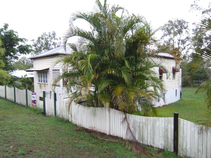11 King Street, Dinmore QLD 4303