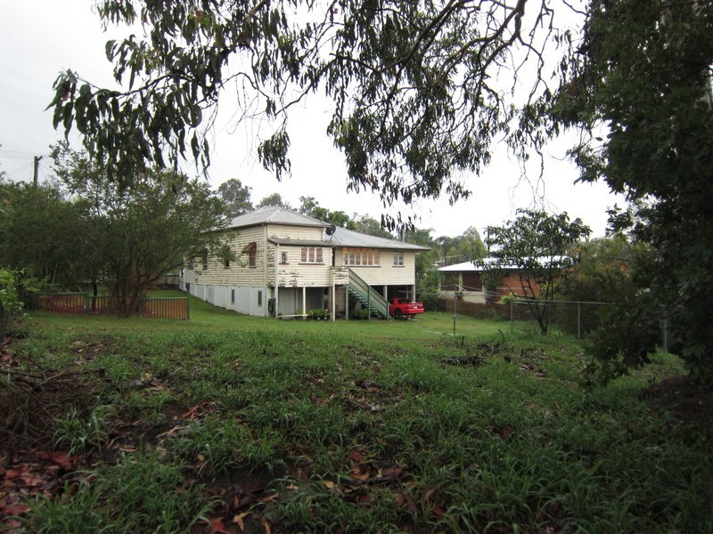 11 King Street, Dinmore QLD 4303