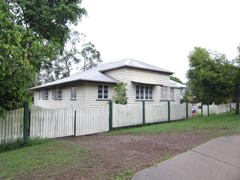11 King Street, Dinmore QLD 4303