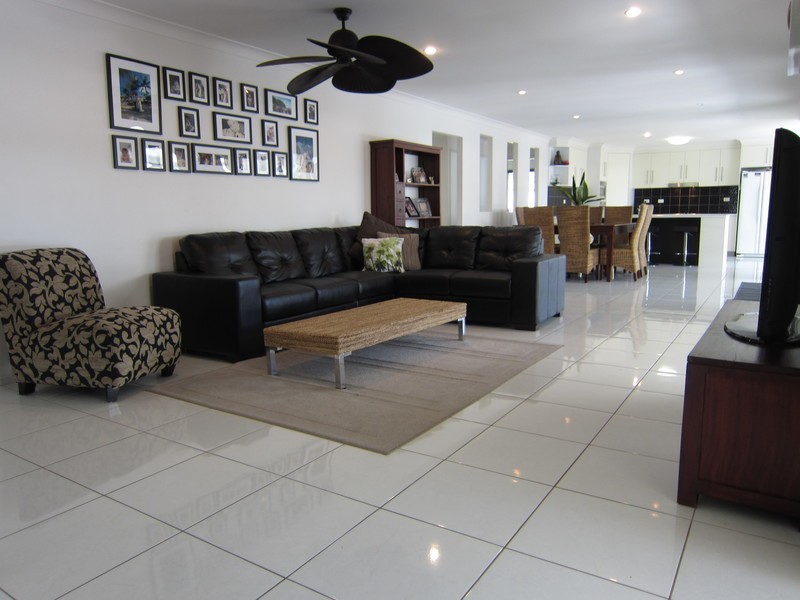 28 Piccadilly Court, Deebing Heights QLD 4306