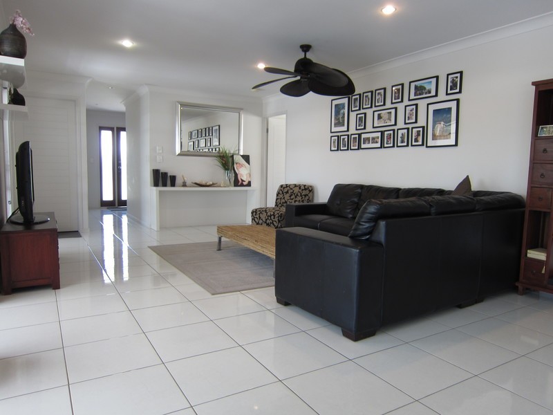 28 Piccadilly Court, Deebing Heights QLD 4306