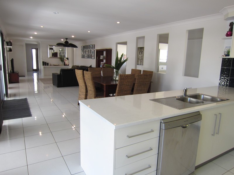 28 Piccadilly Court, Deebing Heights QLD 4306
