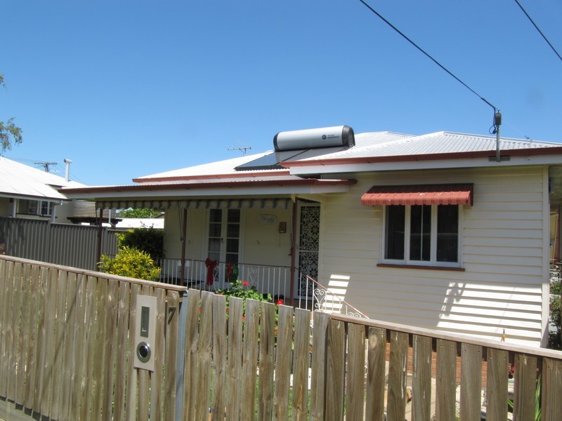 7 Reginald Street, North Ipswich QLD 4305