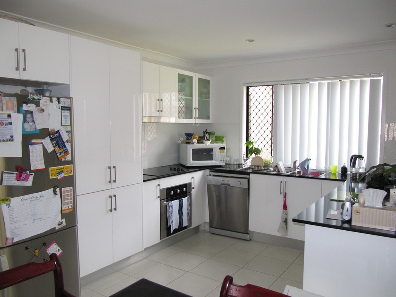 11 Aspinall Street, Leichhardt QLD 4305