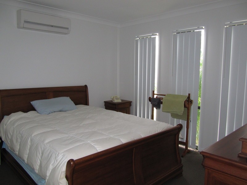 11 Aspinall Street, Leichhardt QLD 4305