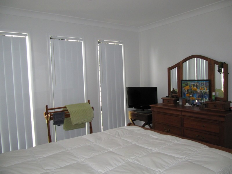 11 Aspinall Street, Leichhardt QLD 4305