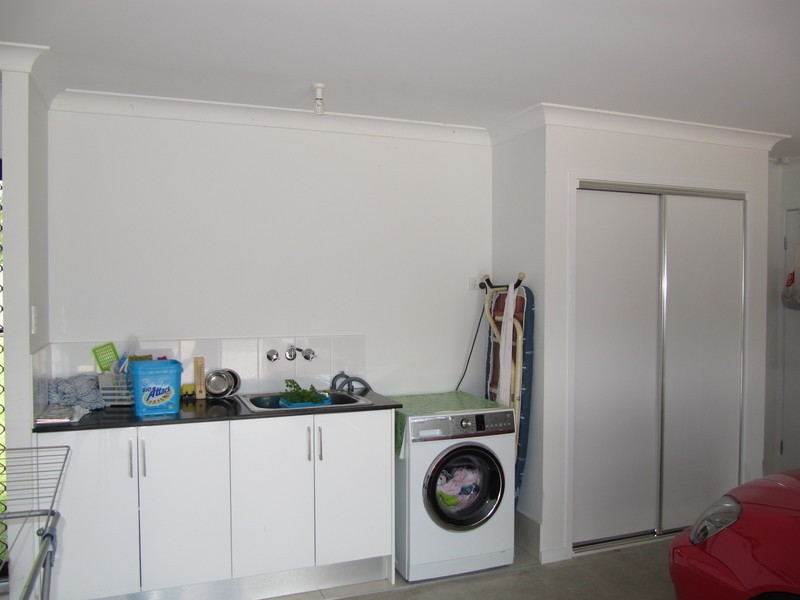 11 Aspinall Street, Leichhardt QLD 4305