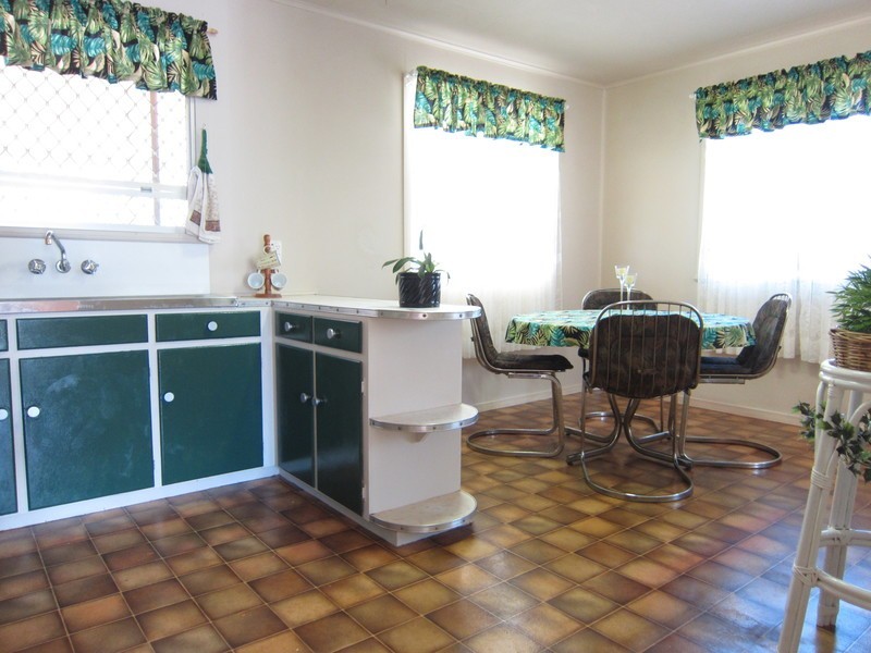 11 Weldon Street, North Ipswich QLD 4305