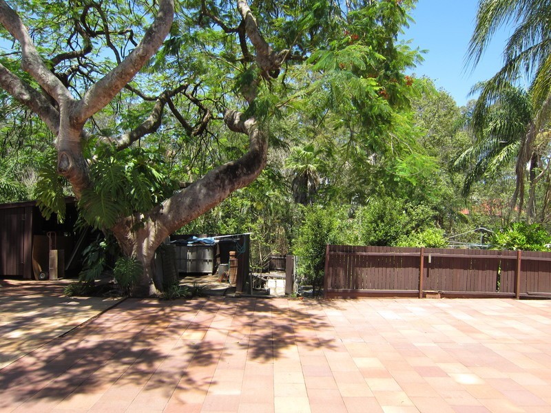 11 Weldon Street, North Ipswich QLD 4305