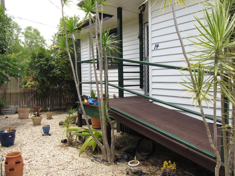 14 Wattle Street, North Booval QLD 4304