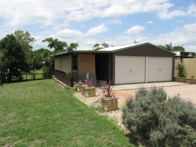 14 Wattle Street, North Booval QLD 4304