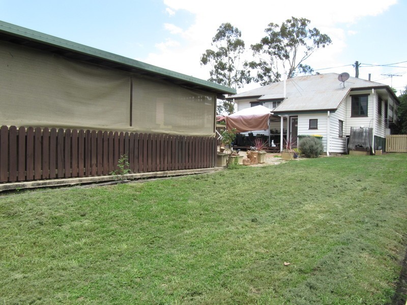 14 Wattle Street, North Booval QLD 4304