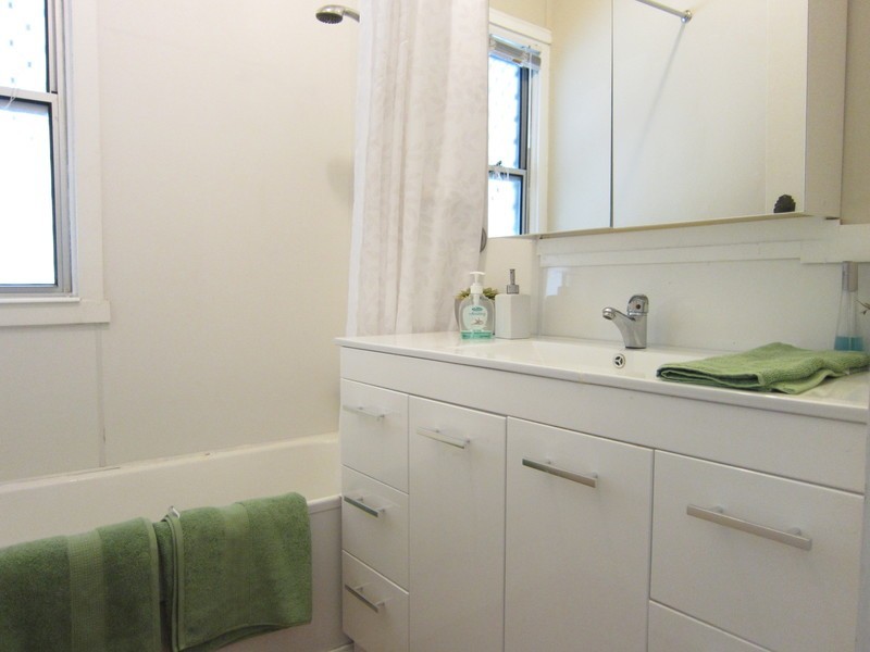 6 Phillip Street, One Mile QLD 4305