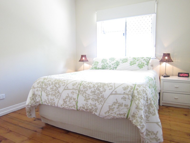 6 Phillip Street, One Mile QLD 4305