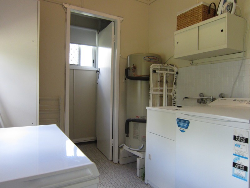 6 Phillip Street, One Mile QLD 4305