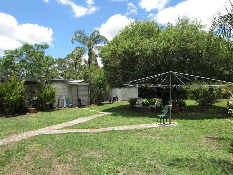 6 Phillip Street, One Mile QLD 4305