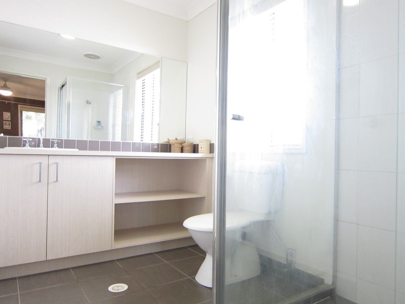 148 Berry Street, Yamanto QLD 4305