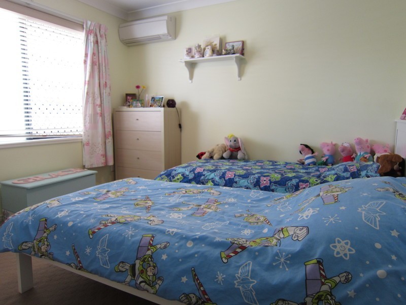 148 Berry Street, Yamanto QLD 4305