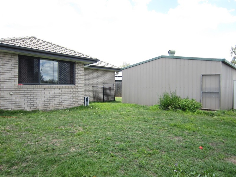 148 Berry Street, Yamanto QLD 4305