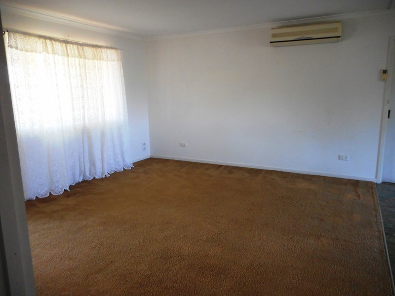 4 Battersby Street, One Mile QLD 4305