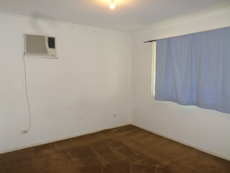 4 Battersby Street, One Mile QLD 4305