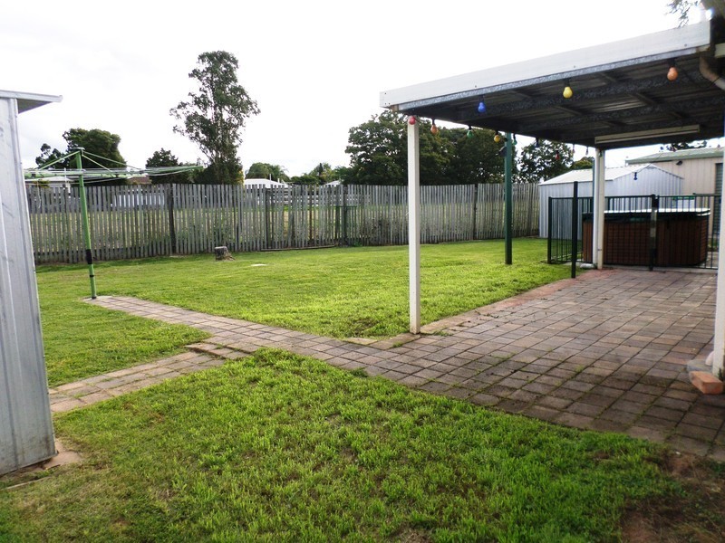 4 Battersby Street, One Mile QLD 4305