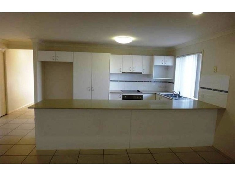 25 Dornoch Crescent, Raceview QLD 4305