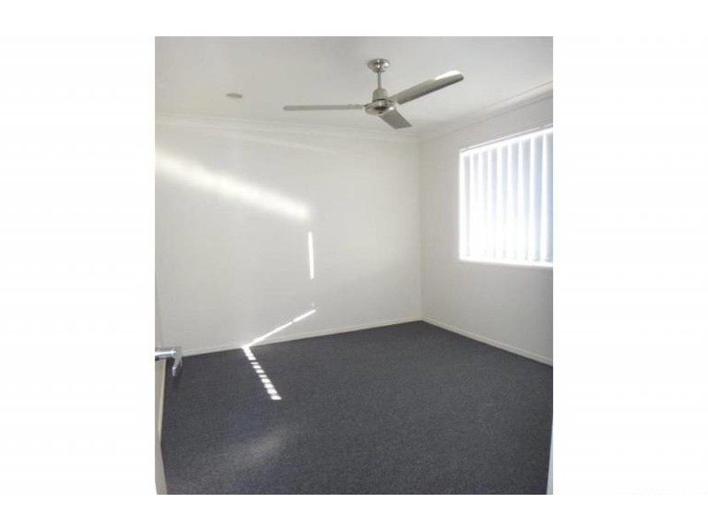 25 Dornoch Crescent, Raceview QLD 4305