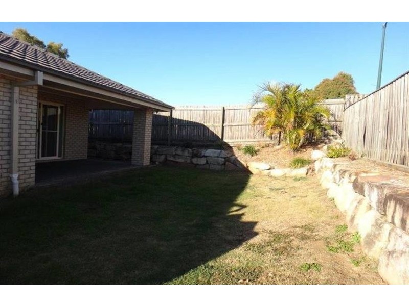 25 Dornoch Crescent, Raceview QLD 4305