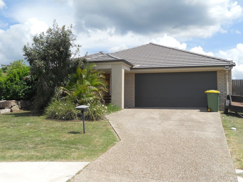 25 Dornoch Crescent, Raceview QLD 4305