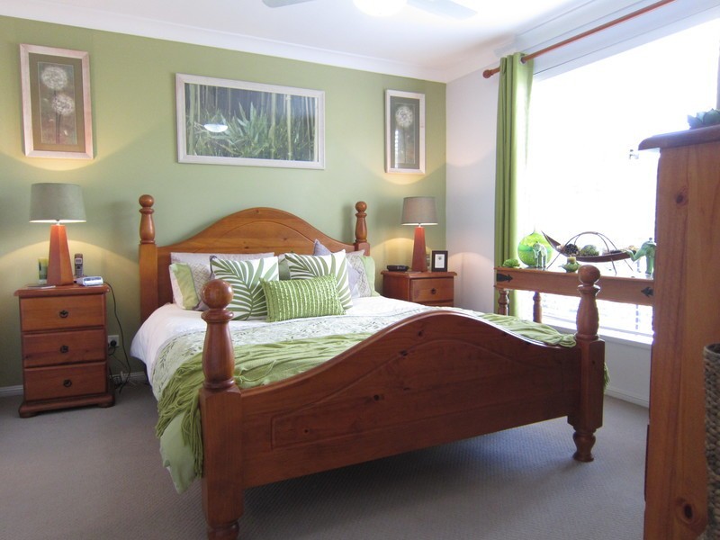 8 Amor Court, Yamanto QLD 4305
